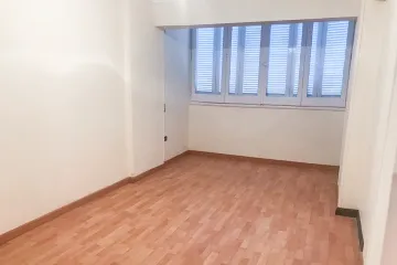 شقة إدارى للايجار 100م سموحة (بالقرب من كارفور سموحة و ش مصطفى كامل)