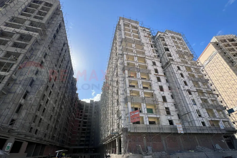 شقة للبيع 148 م سموحة (مروج )