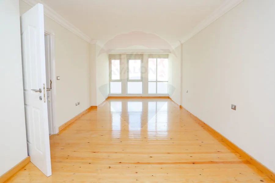 Apartment for Rent 285 m Smouha (solik towers)