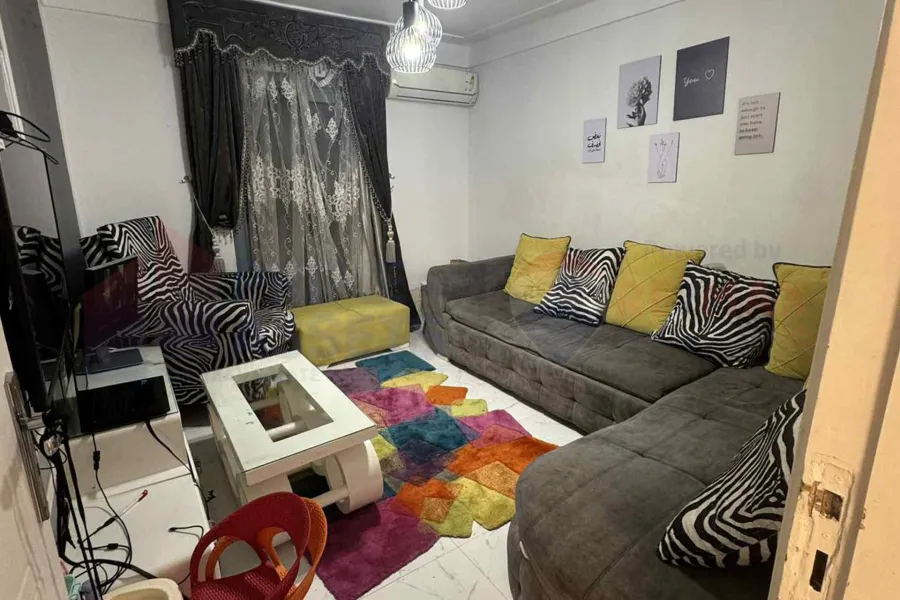 شقة للبيع 130م كامب شيزار (ش هليوبليس)