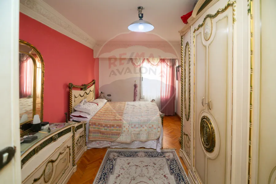 شقه للايجار 160 م سموحة (ش إسماعيل سري)