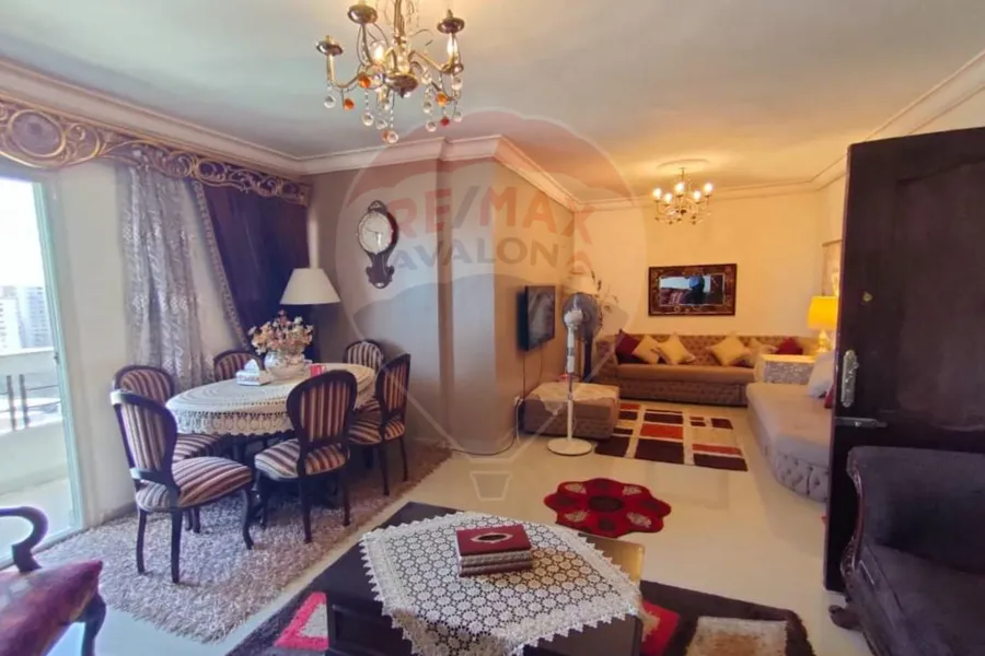 شقة للبيع 110 م سابا باشا (ش عبدالله باشا الغريانى)