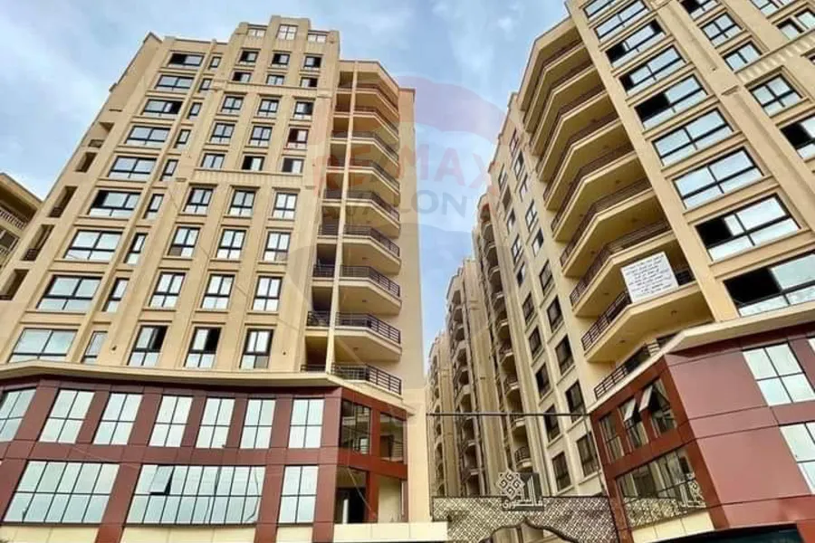 شقة للبيع 195 م سموحة (فالوري انطونيادس)