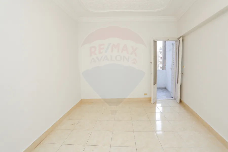 شقة للبيع 235 م وابور المياة (ش المخابرات)