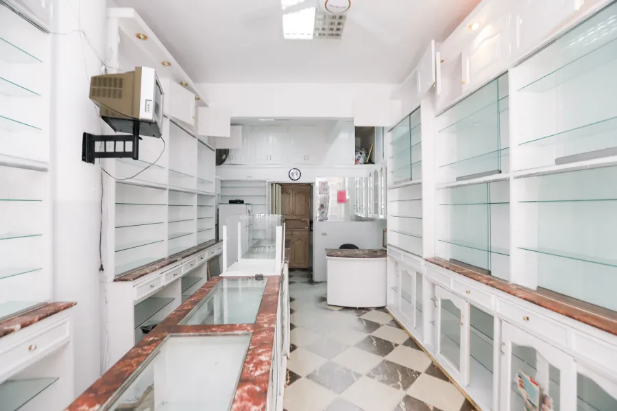 Pharmacy For Sale 30 m Myami (Faroq Abd EL Wahab St.)