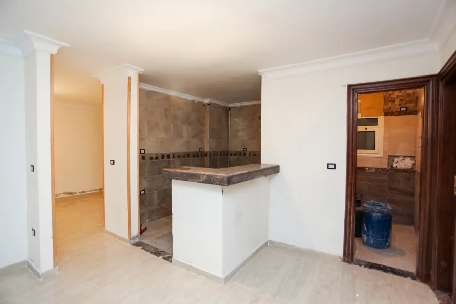 شقة للبيع 150م محرم بك (ش جرين الرئيسي)