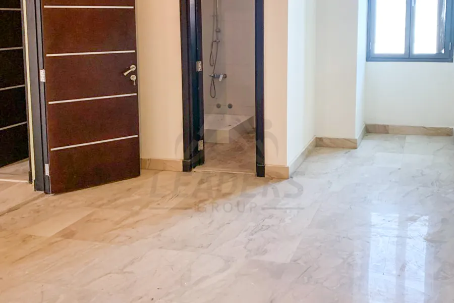 شقة للايجار193 م ستانلي (علي البحر مباشرة - عمارة براند)