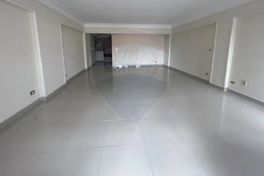 Apartment for rent 180 m Gleem (Steps from Abo Qur st)