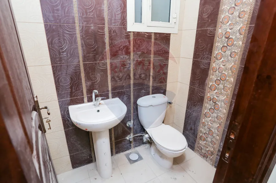 شقة للبيع 245 م رشدي ( ش عبد الحميد العبادي )