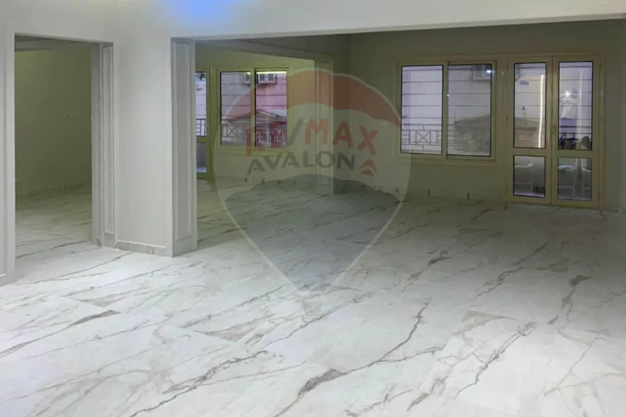 Apartment for sale 220 m Louran (Mohamed Othman St.)