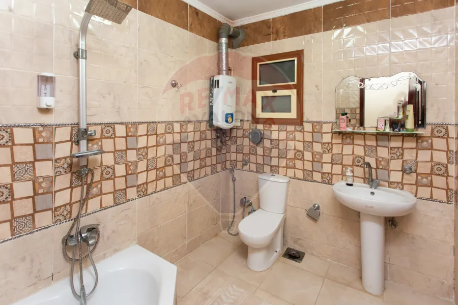 Apartment for sale 200 m Louran (between Abu Qir Street and the tram)