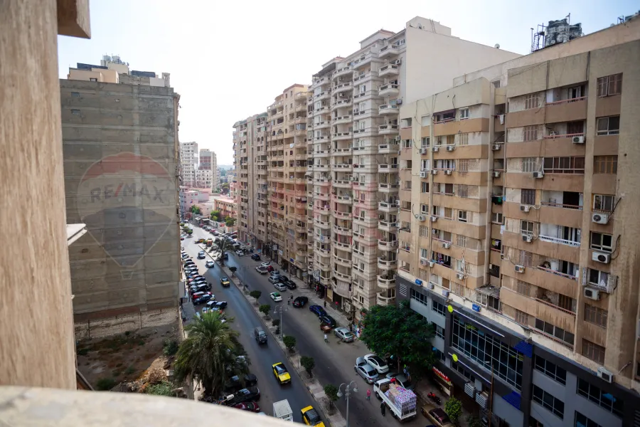 شقة للبيع 177 م سموحه (ش ذكي رجب)