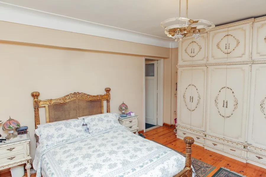 Apartment for sale 250m Roushdy (Tram Station.)