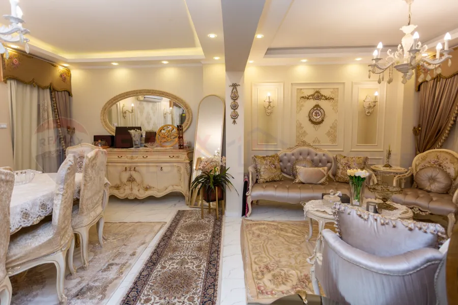 Apartment for sale 150 m Roushdy (Al-Maaskar Al-Romani St.)