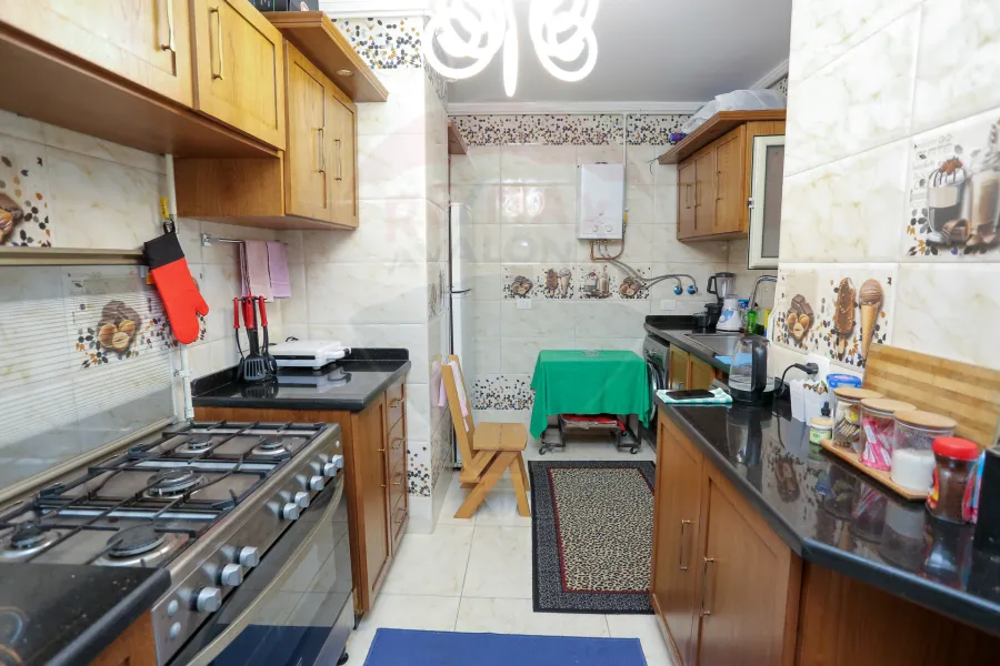 شقه للبيع 175 م سبورتنج (شارع ابوقير - عمارة براند)