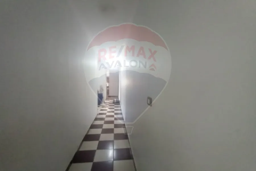 شقة للبيع 145 م ميامي (ش صلاح الدين شعبان)