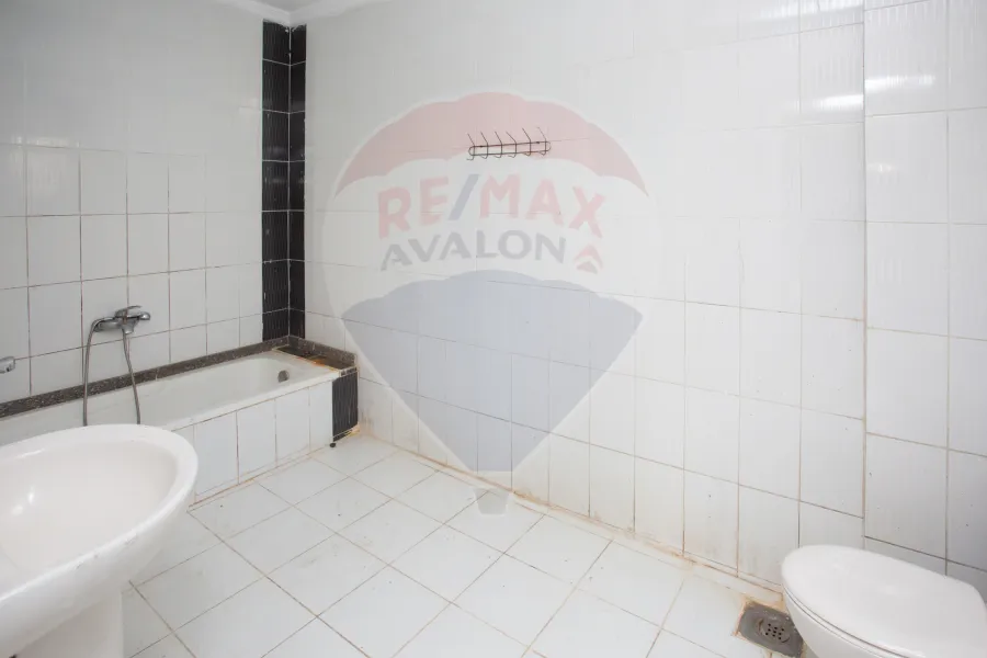 Apartment for sale 120 m in Sidi Gaber (Cleopatra - steps from Abu Kir Street)