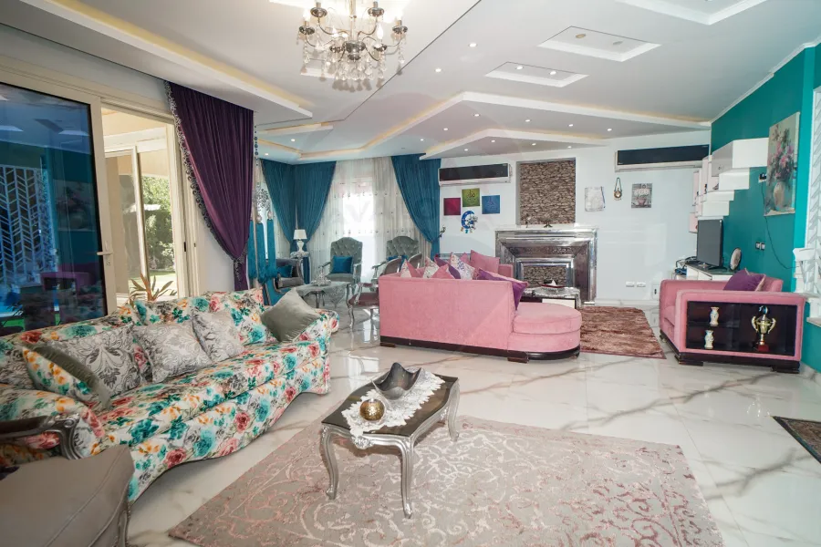 فيلا مستقلة للبيع 701 م كينج مريوط (كومباوند اليكس ويست)