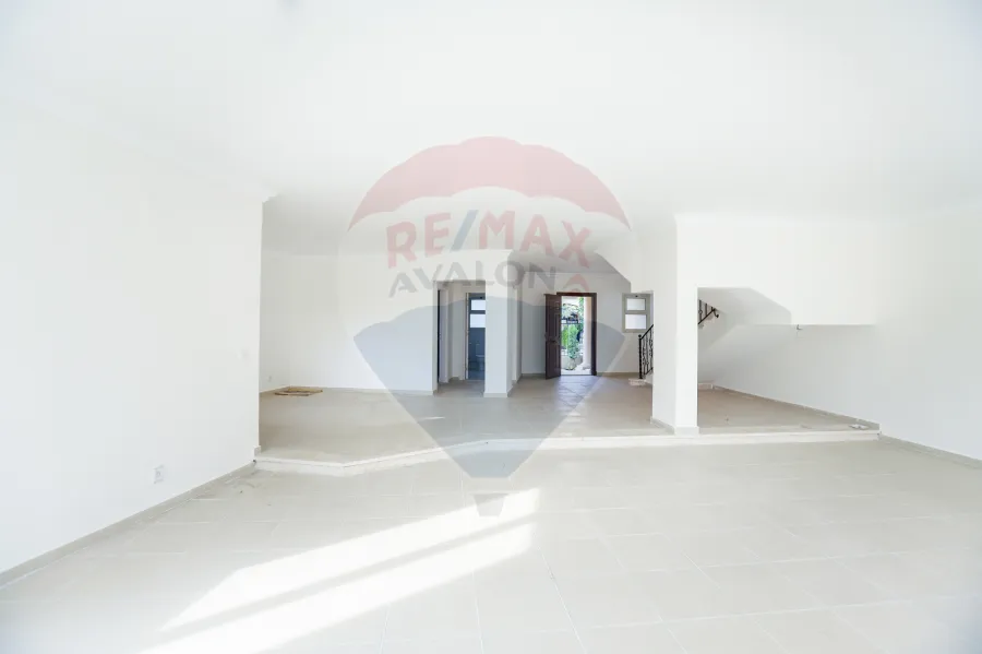 Villa for rent 393 m King Mariot (Alex West compound - Antoniades area)