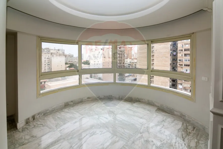 شقة للبيع 215 م رشدي (شارع سوريا - عمارة براند)