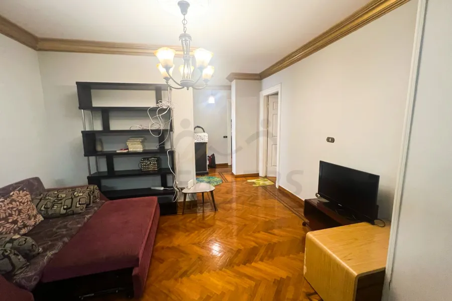 شقة للبيع 185 م رشدي (ش أبوقير - عمارة براند)