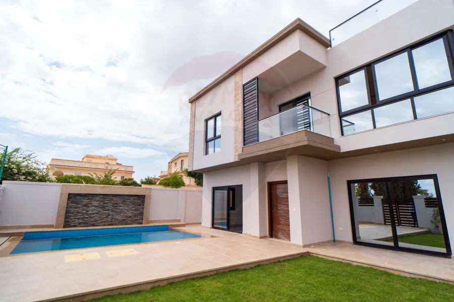 Villa for Sale 300 m King Maryot (Green Oasis Compound)