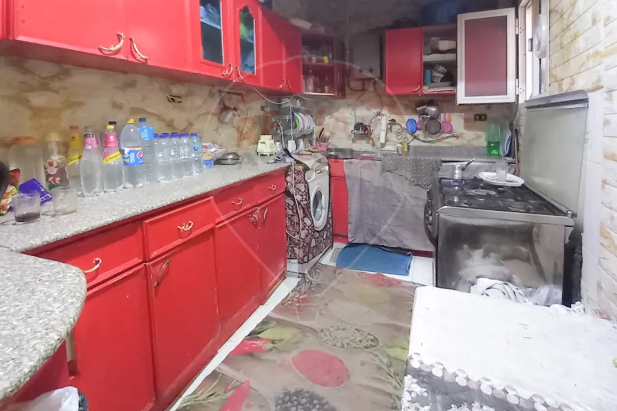 شقة للبيع 180 م ميامي (ش عبد الناصر الرئيسي)