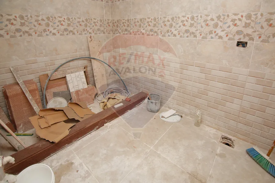 (شقة للبيع 170 م كليوباترا (سادس نمرة م البحر