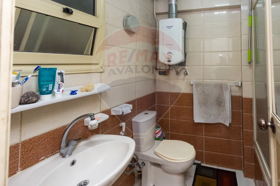 شقة للبيع 120 م ستانلى (تاني نمره من البحر)