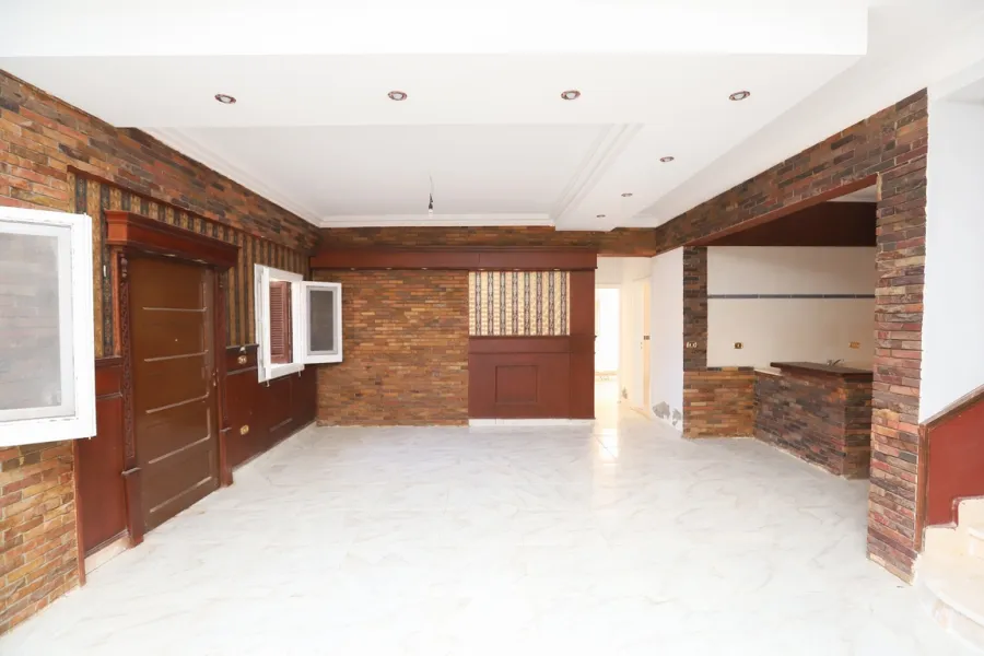 فيلا للبيع 320م الساحل الشمالى (قريه سلاح المهندسين بالقرب من من كارفور العروبه)