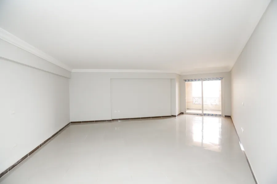 شقة للبيع 178 م المنتزة ( كمباوند مرسيليا فلورانس )