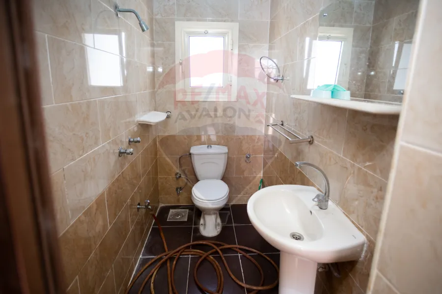 فيلا للبيع 470 م كينج مريوط (خطوات من هيلتون كينجز رانش والقرية الأوليمبية)