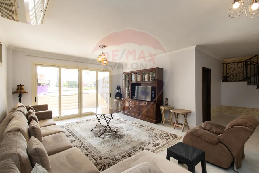 فيلا للبيع 600 م كينج مريوط (كمبوند الواحة الخضراء)