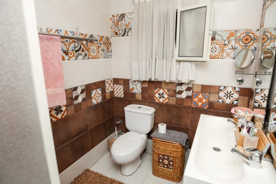 شقة للبيع 165م صافى سابا باشا (خطوات من الترام - بجوار القنصليه الروسية)