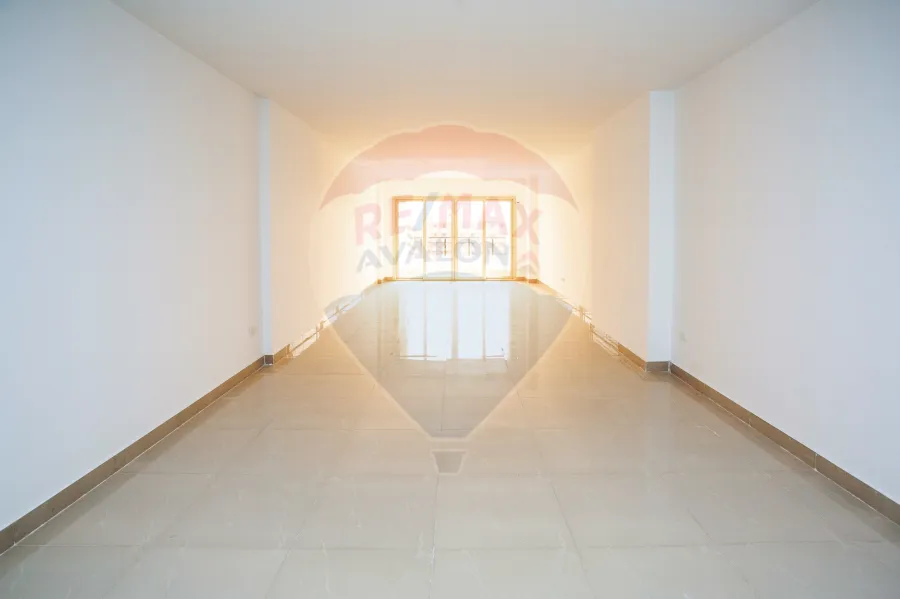 شقة للبيع 199 م سموحة أبراج الصيادلة)