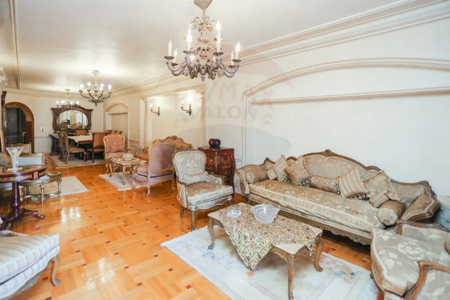 شقة للبيع 237 م سموحة (خطوات من ش البرت الاول)