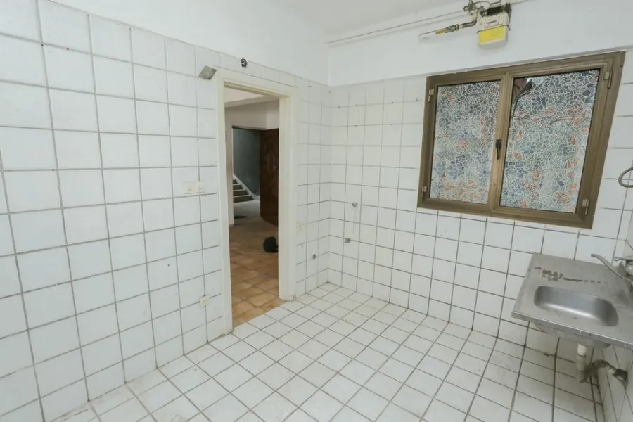 Duplex Apartment For Sale 180m net Lauran (Steps From Serhank St.)