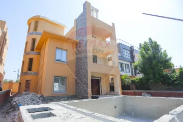 فيلا فاخرة للبيع 430 م (كومباوند ميروزا)