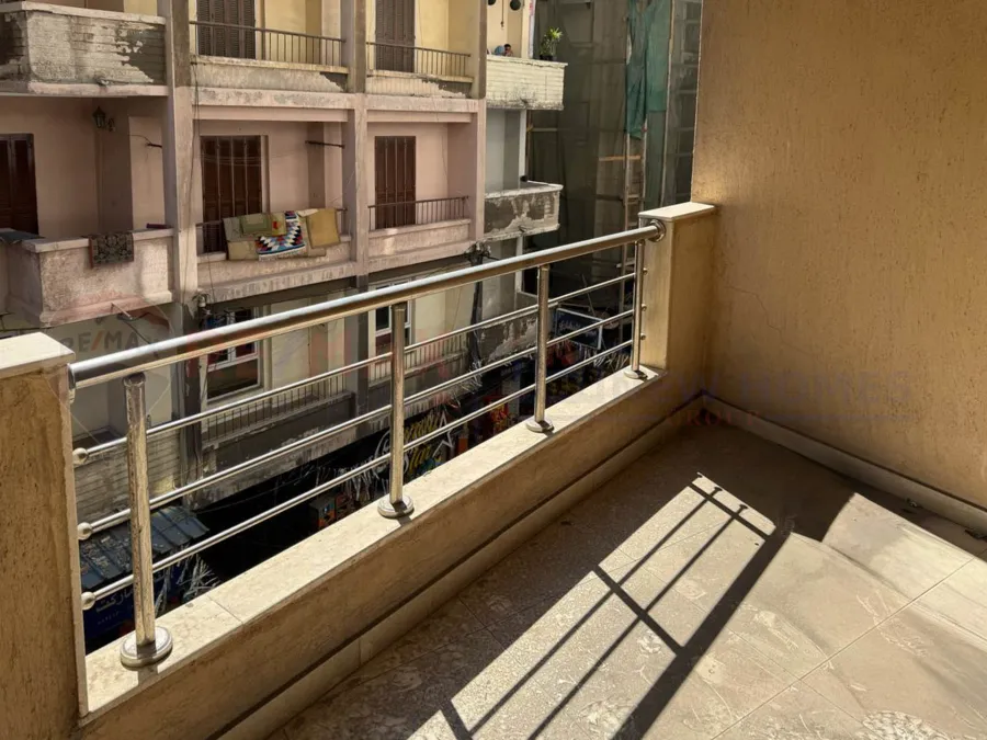 شقة للبيع 210 م جليم (بالقرب من البحر)