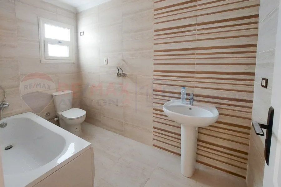 شقة للايجار 166 م سموحة (فالوري انطونيادس)