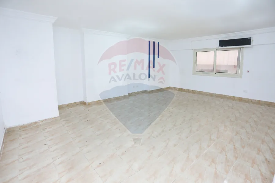 Administrative Apartment for rent 500 m - Jnaklis ( branched From Omar Almokhtar st. )