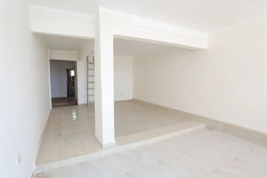 Apartment For Sale 200m Sporting (Luxour St.)