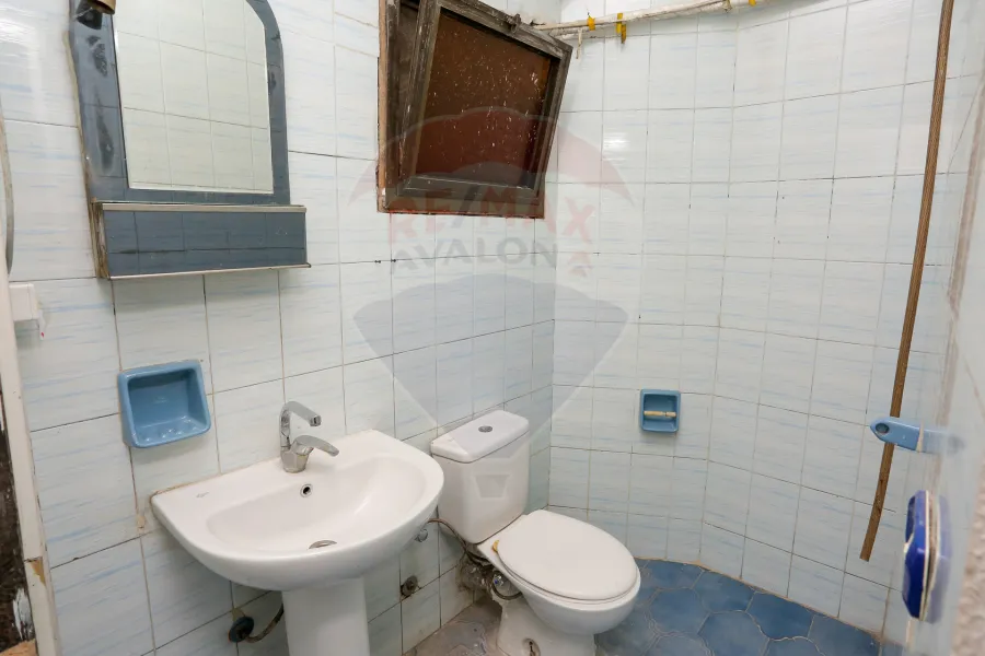 مقر ادارى للبيع 180م  لوران ( ش الاقبال الرئيسي)