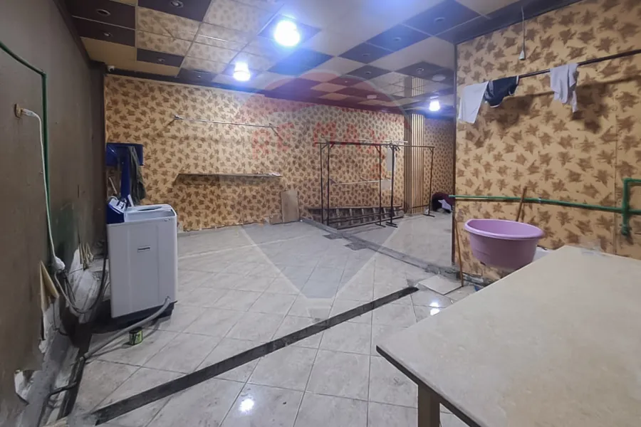 محل للإيجار85 م ثروت (ثالث نمرة من ش أبو قير)