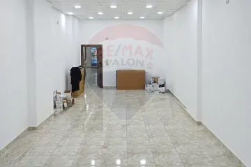 محل للايجار 90 م جناكليس (ش أبو قير الرئيسي)