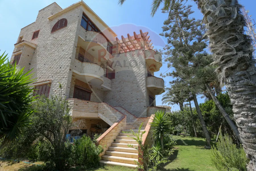 Villa for sale North Coast K 44 (in front of Cairo University Village - Bahri Road) - 1,960 m