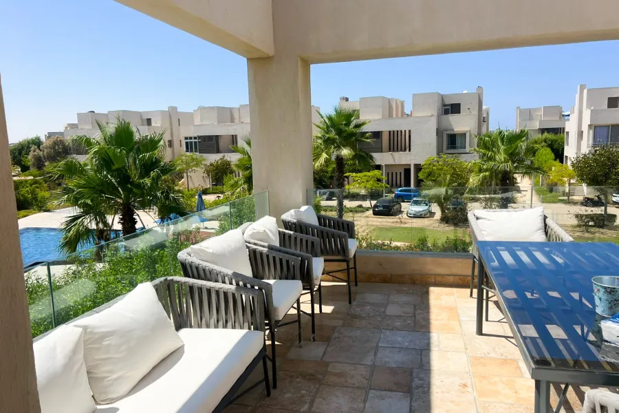 سنيور شاليه علوي للبيع (هاسيندا باي - بالم هيلز) سيدي عبدالرحمن 265 م