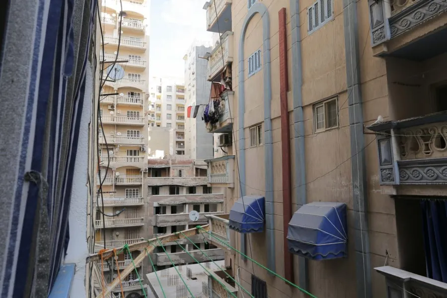 شقة للبيع 140م المندرة بحري -  ثاني نمره من البحر