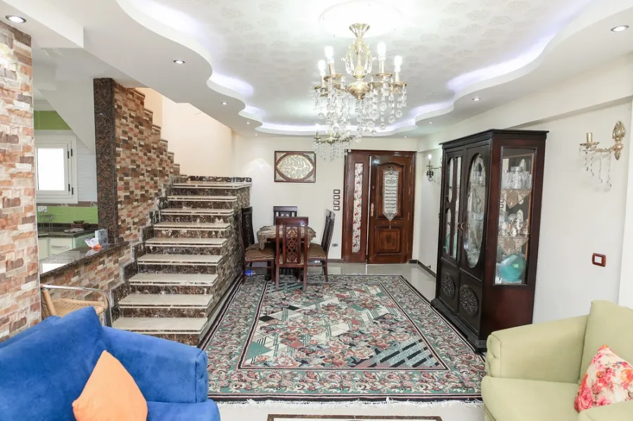 شقة دوبلكس للبيع 400 م بولكلي (ش لافيزون)