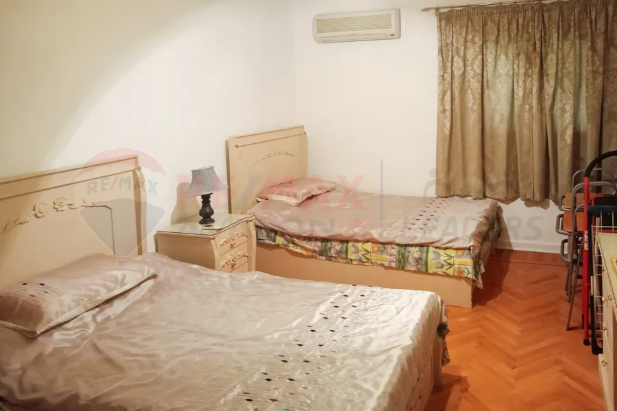 Furnished apartment for rent 140 m Kafr Abdo (Abdel Qader Ragab St.)